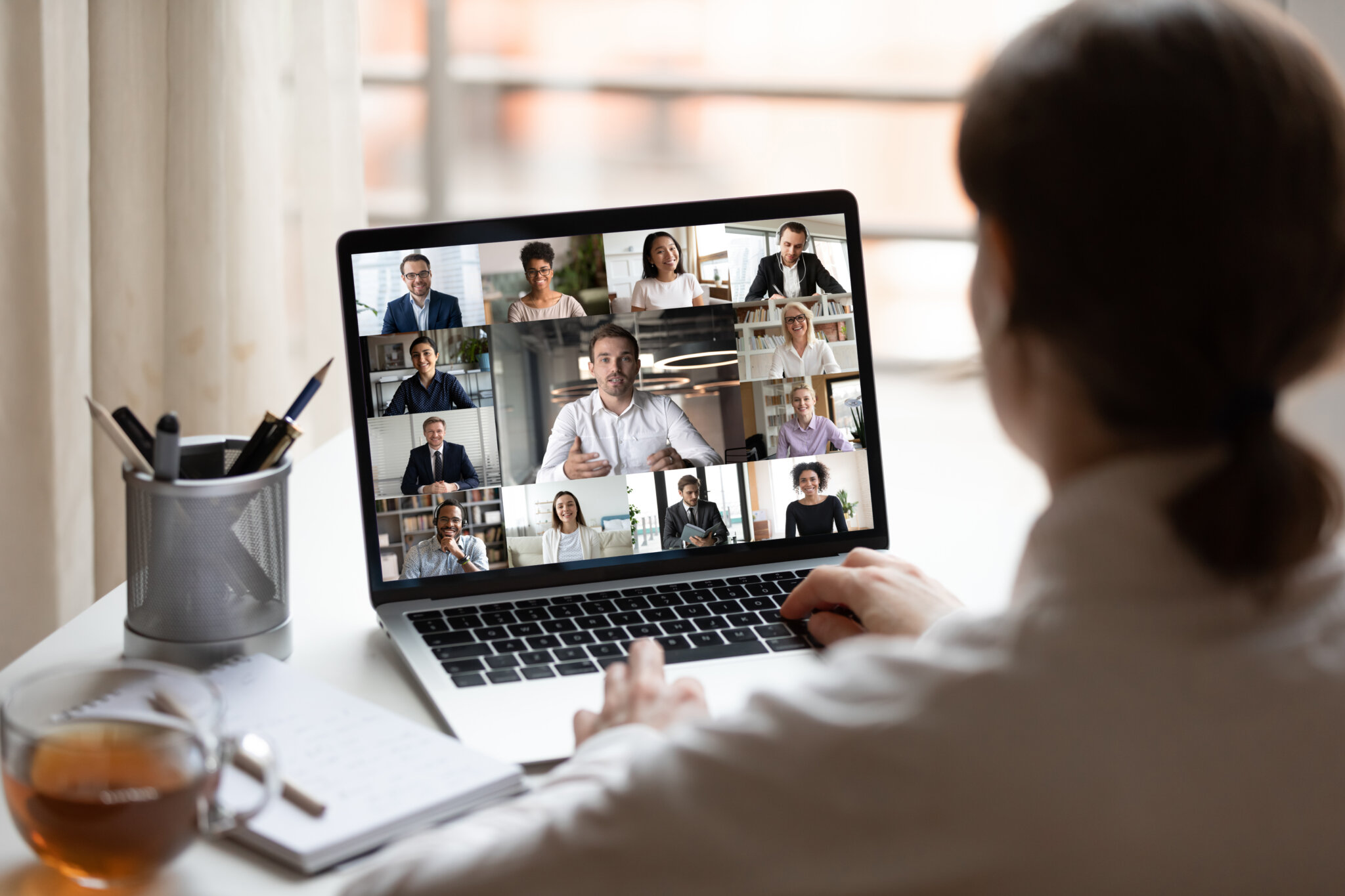 The Ultimate Digital Employee Experience Management Guide | Martello ...